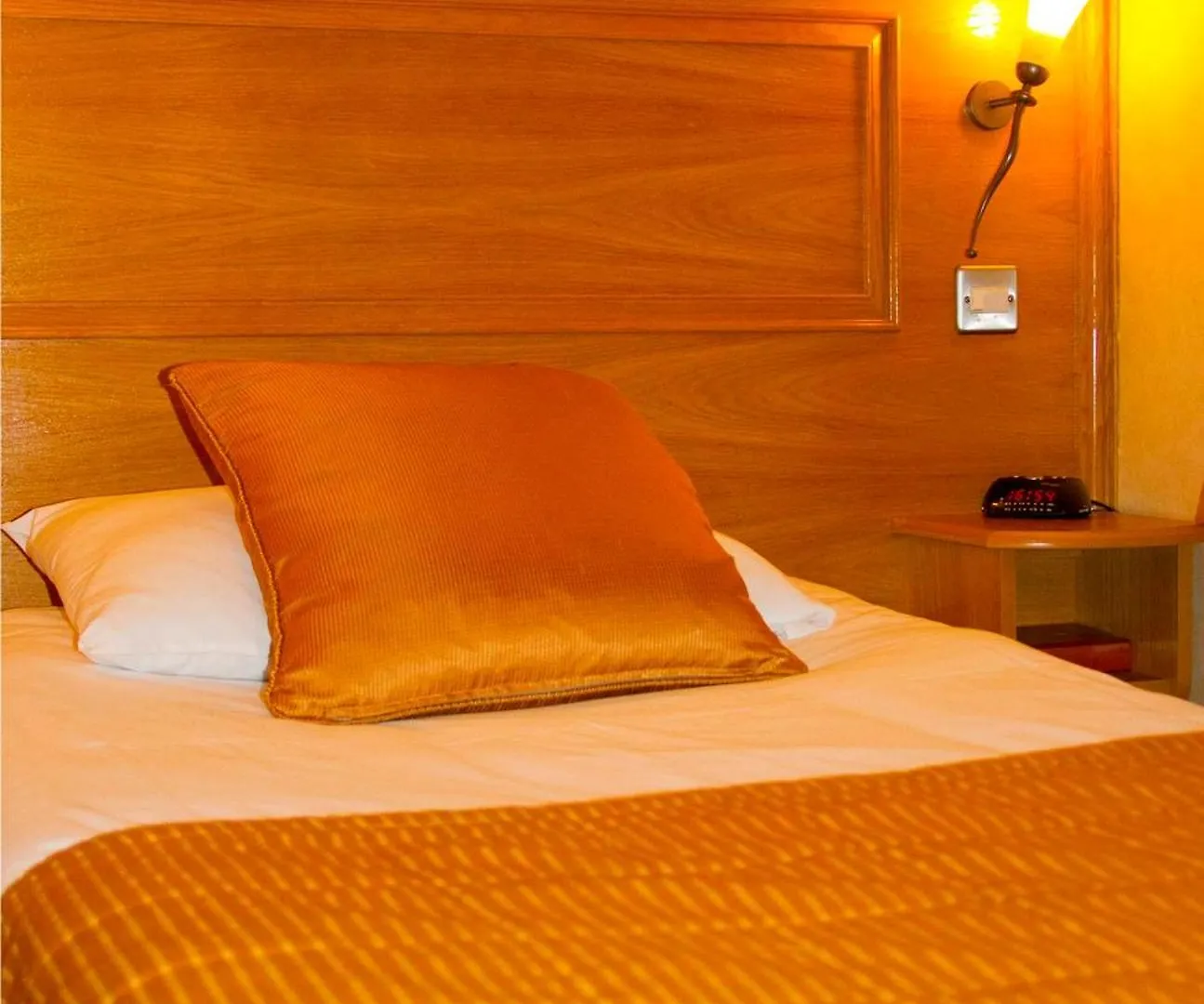 Manchester South Hotel 3*,