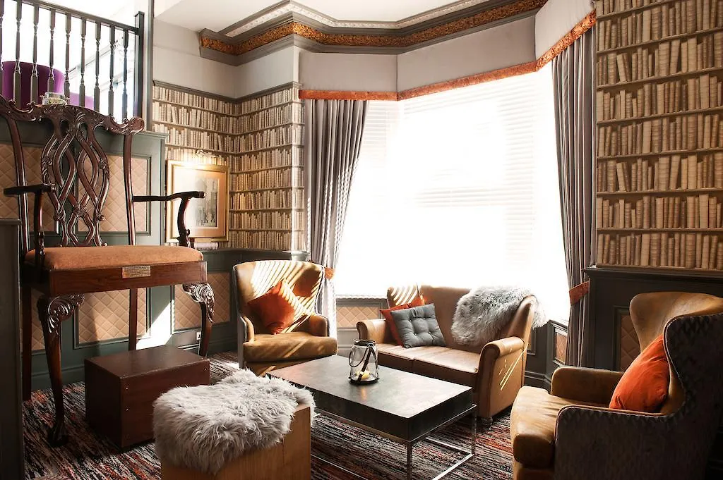 Manchester South Hotel